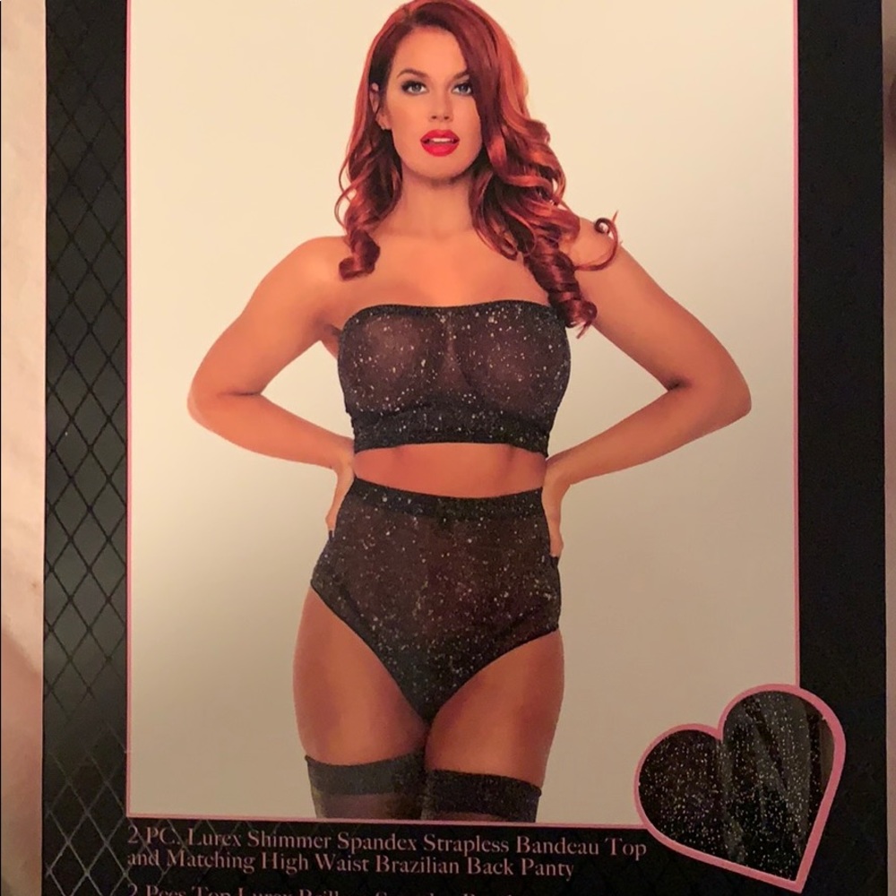 Glitter lingerie !!